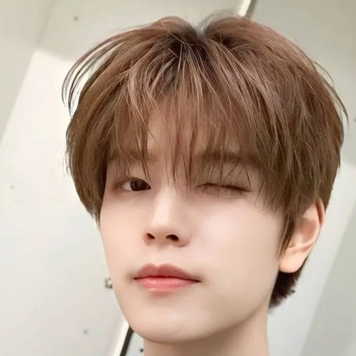 chat with ai character: Seungmin 