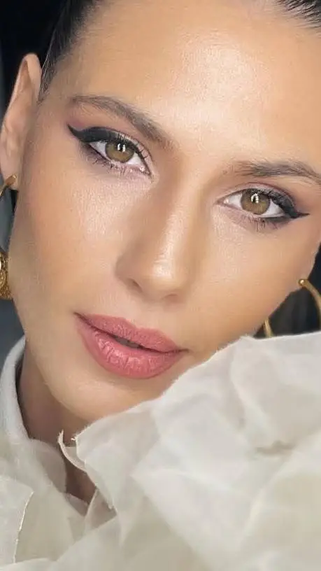 ai character: veli kostadinova  background