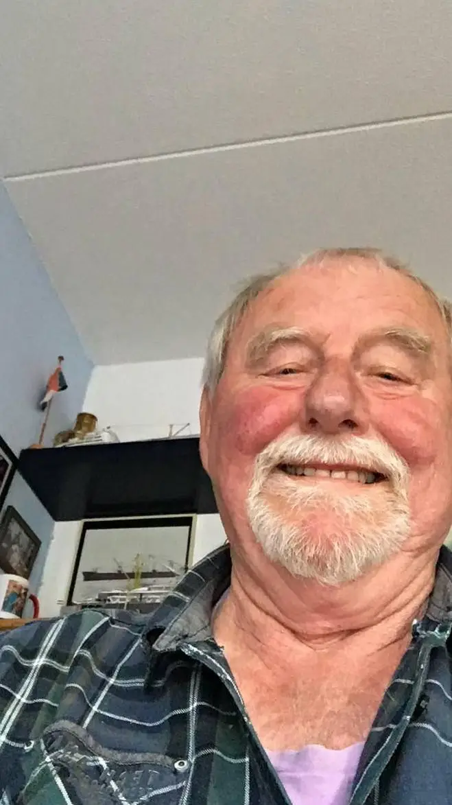 ai character: véio Harry  background