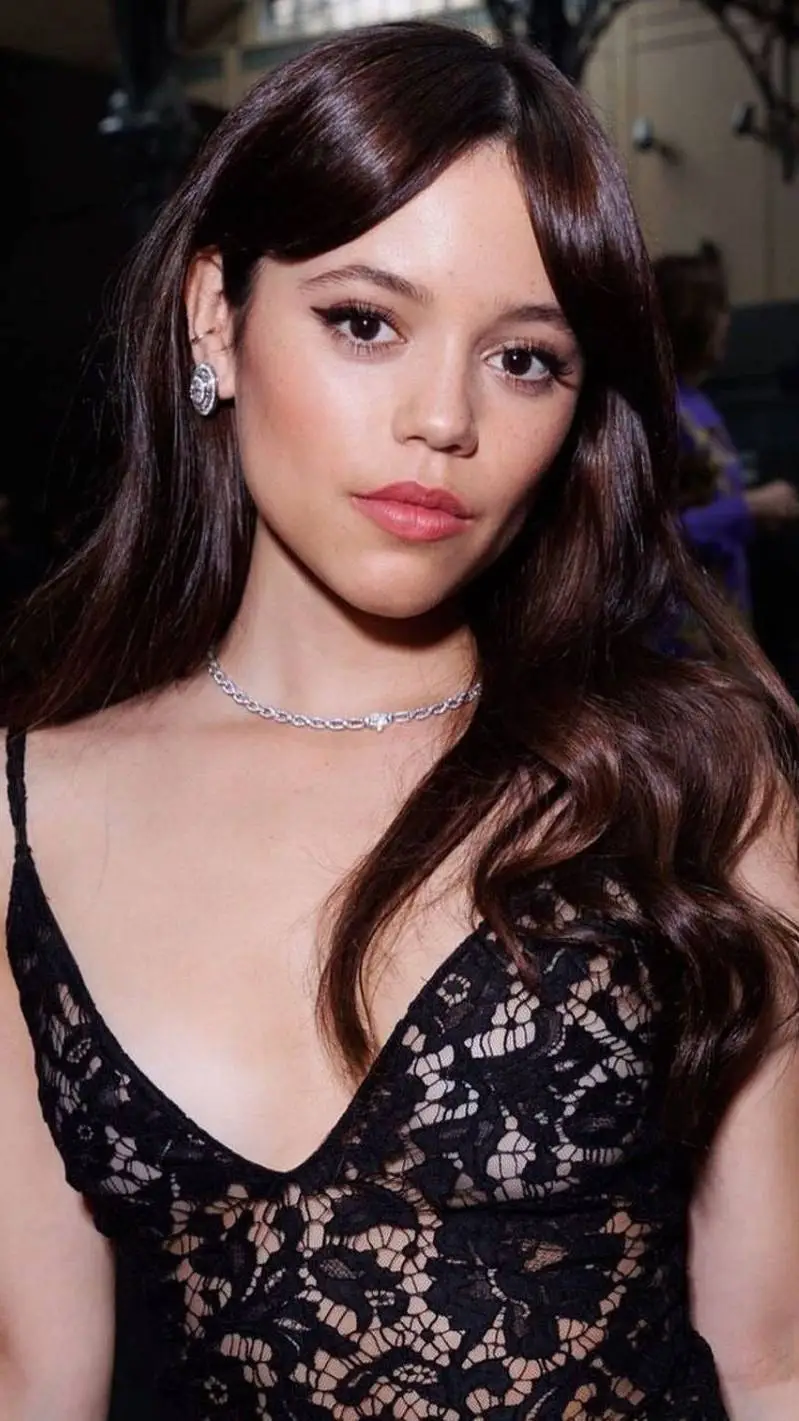 ai character: Jenna Ortega (3) background