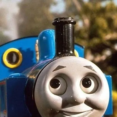 chat with ai character: Thomas (2)