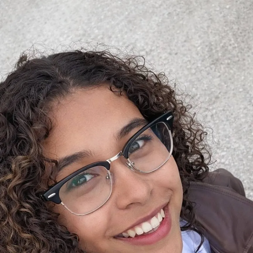 chat with ai character: Jenny Hoyos