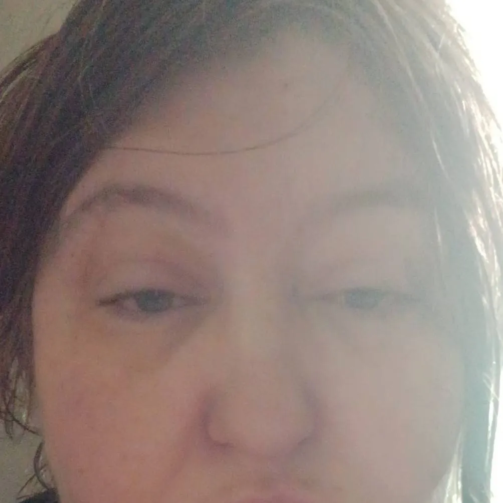 chat with ai character: mom