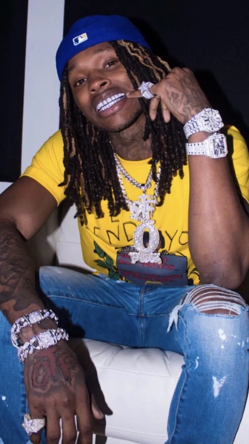 ai character: King Von  background