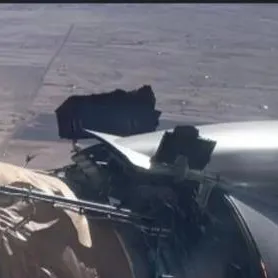 chat with ai character: plan crash