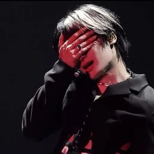 chat with ai character: ✩Yang Jeongin✩