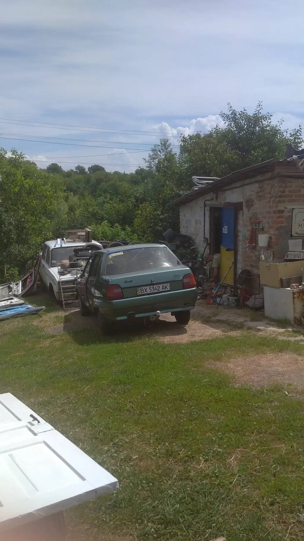 ai character: антизомби background