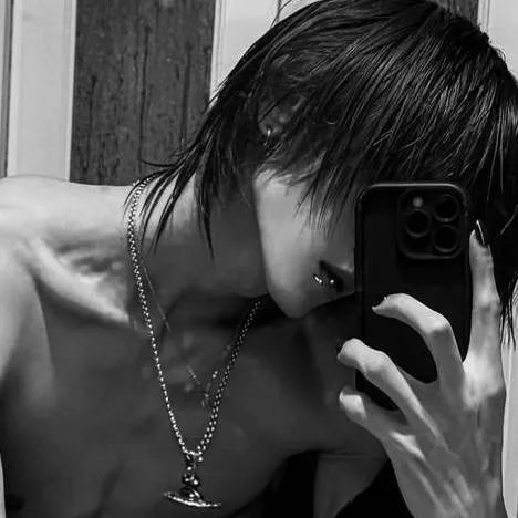 chat with ai character: Konnor 