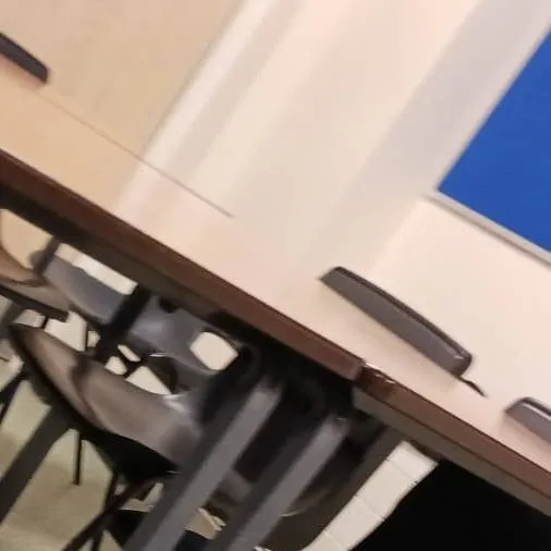 chat with ai character: Ben and Y/n