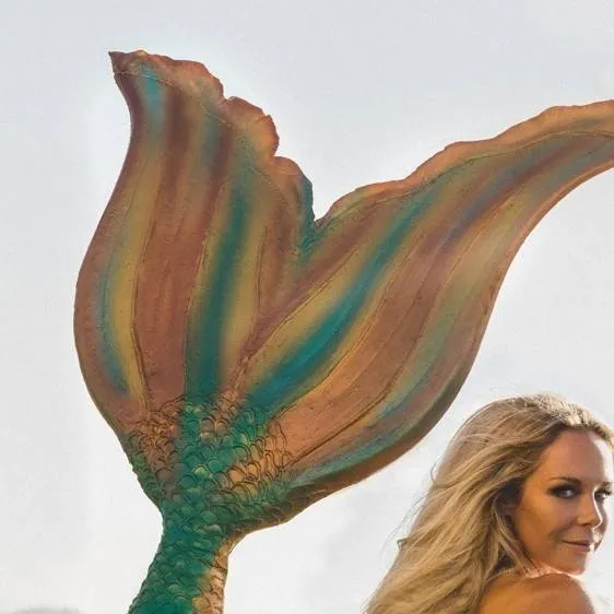 chat with ai character: zeemeermin