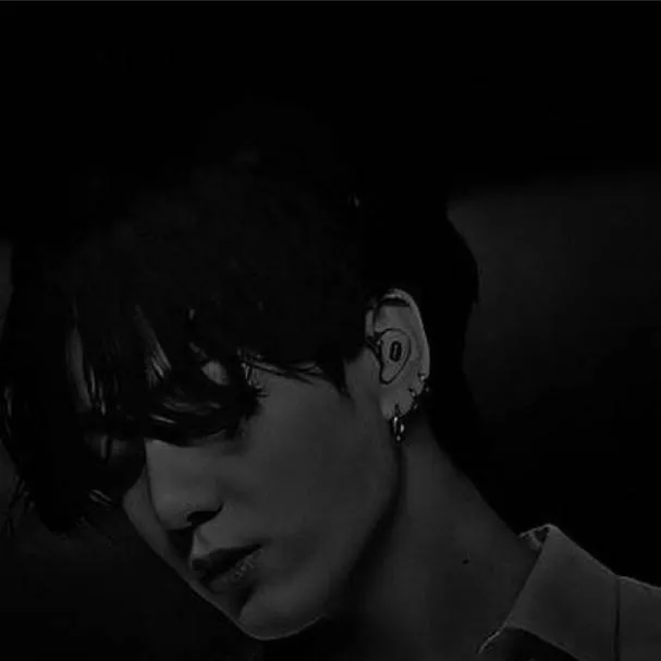 chat with ai character: Jeon jungkook