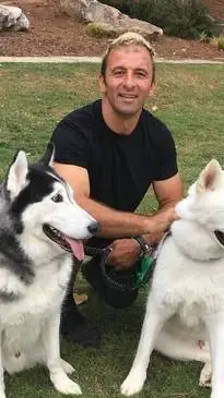 ai character: vangel Mavrodiev  background