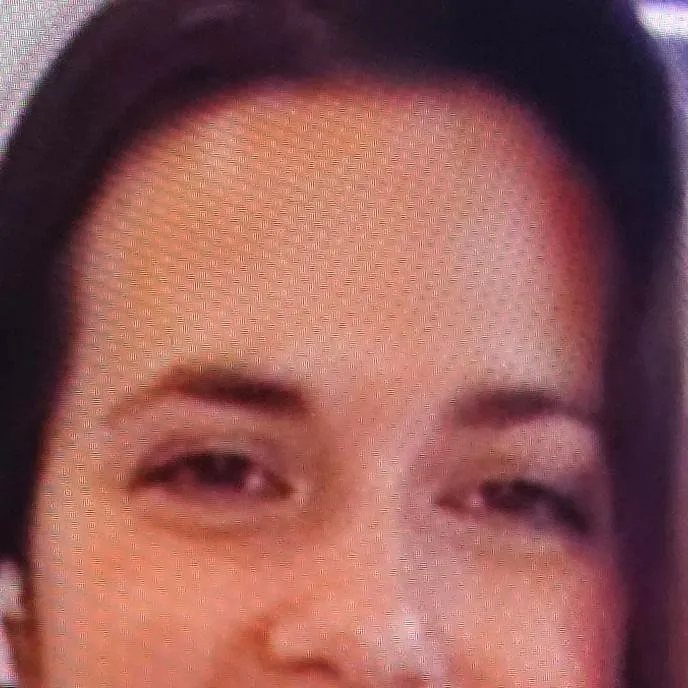 chat with ai character: torrey devitto 