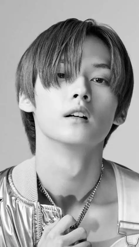 ai character: Ли Минхо background