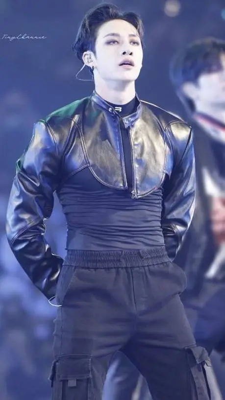 ai character: Бан чан background