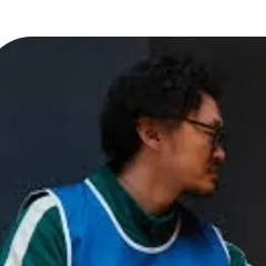 chat with ai character: Yong-Sik
