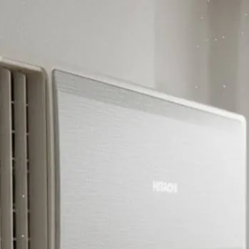 chat with ai character: Mr hand AC❄️