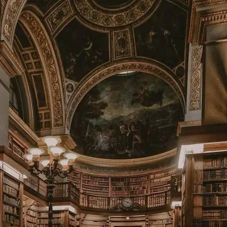 chat with ai character: Pastely's Library