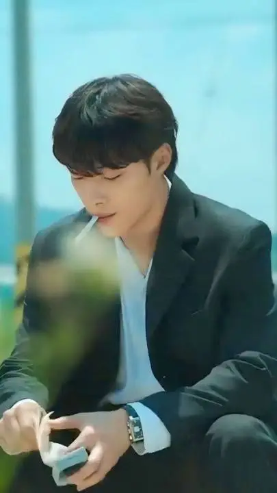 ai character: Mr plankton background