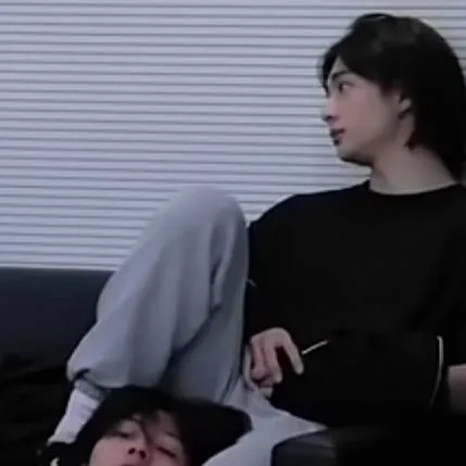 chat with ai character: skz