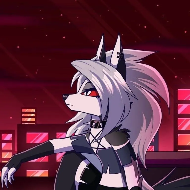 chat with ai character: Loona (s.identity)