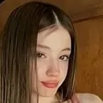 chat with ai character: ashley