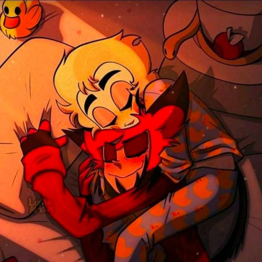 chat with ai character: Radioapple 📻🍎