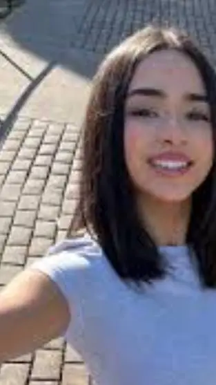 ai character: Lela background