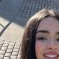 chat with ai character: Lela