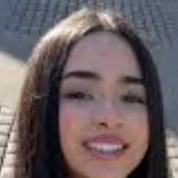 chat with ai character: Lela 