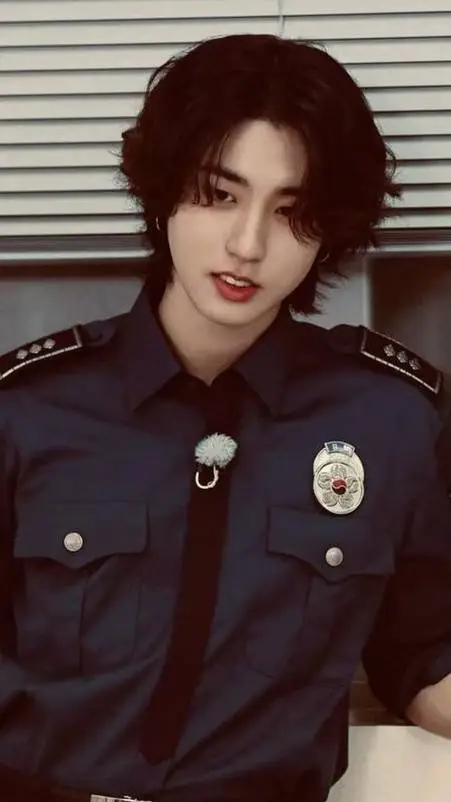 ai character: Han Jisung background