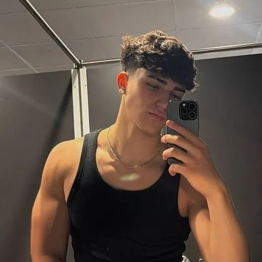 chat with ai character: Caleb