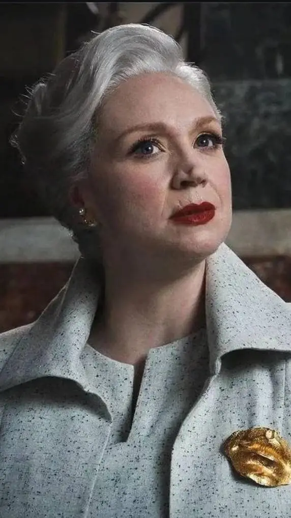 ai character: ~🤍Larissa Weems🤍~ background