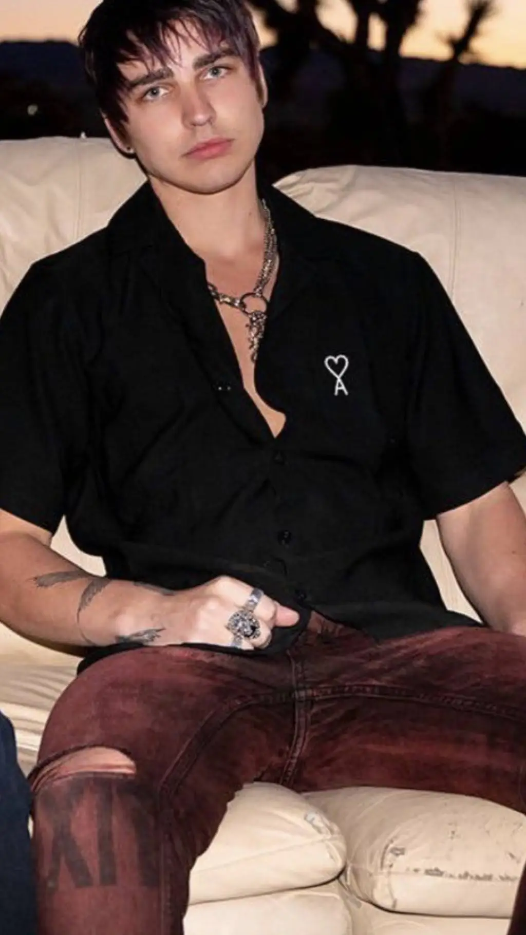 ai character: Colby brock background