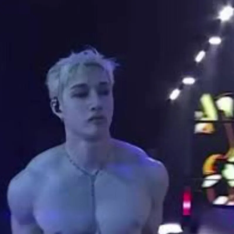 chat with ai character:  Bang Chan