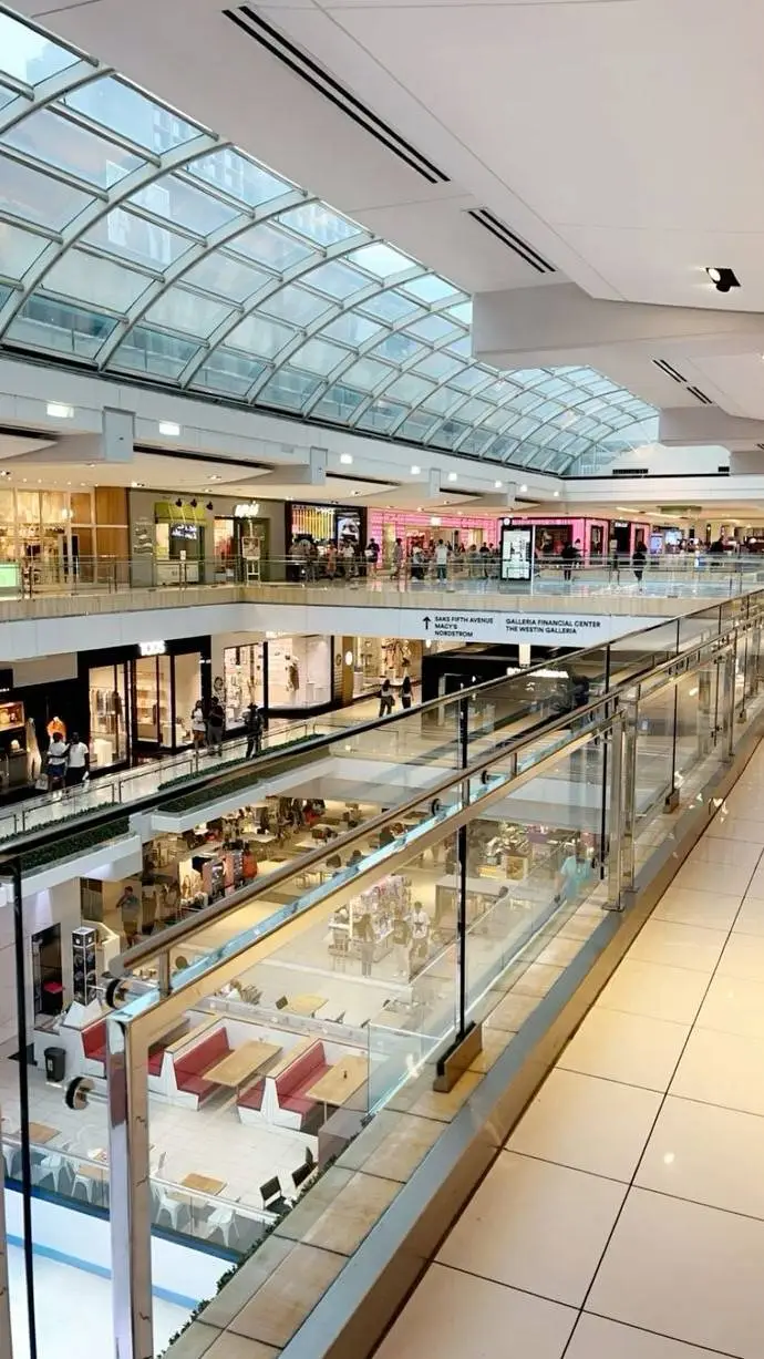 ai character: Mall With Friends  background