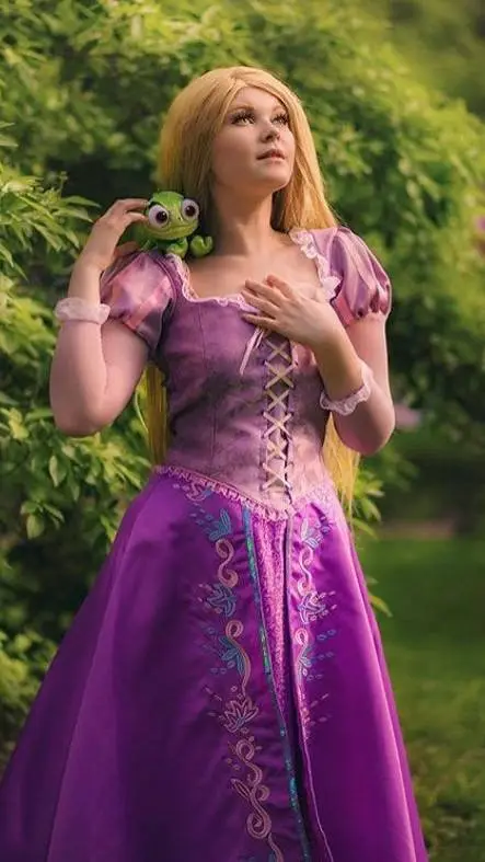 ai character: Rapunzel older sis background