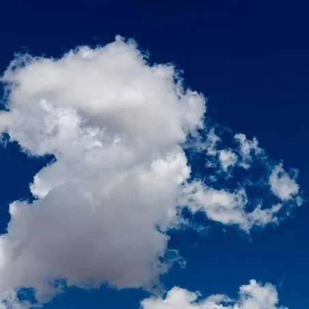 chat with ai character: Clouds