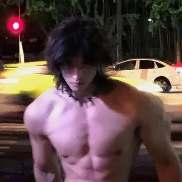 chat with ai character: Jaden