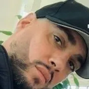 chat with ai character: Luis Santiago  