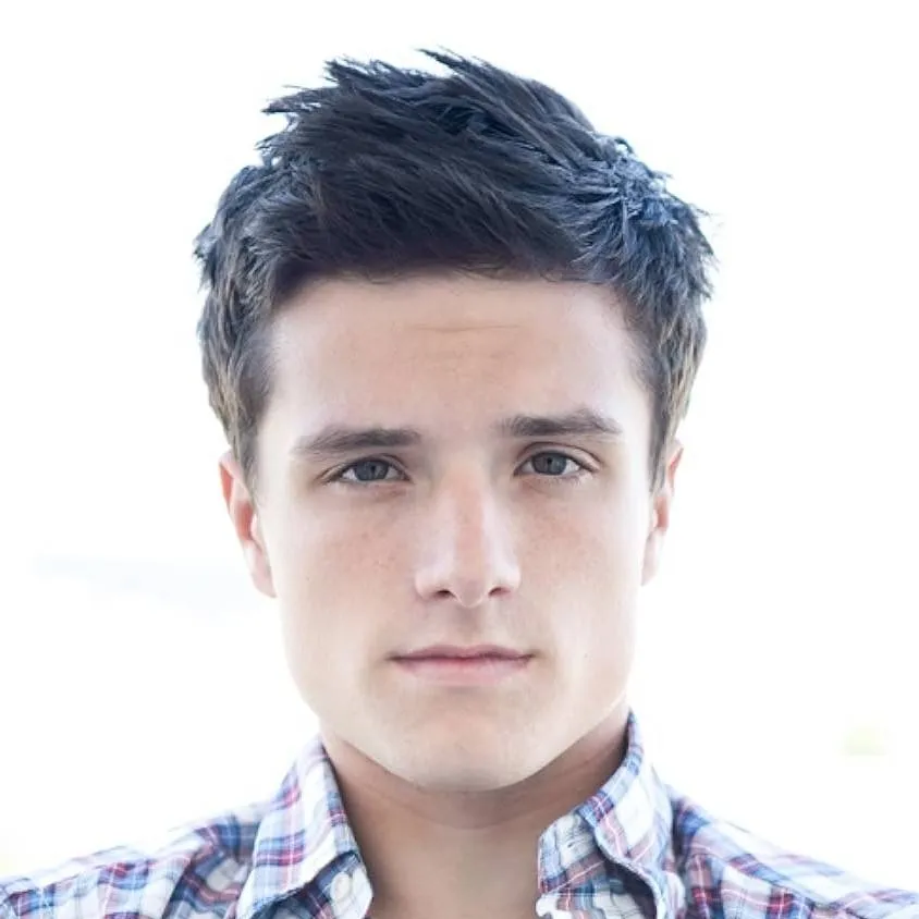 chat with ai character:  Josh Hutchinson 