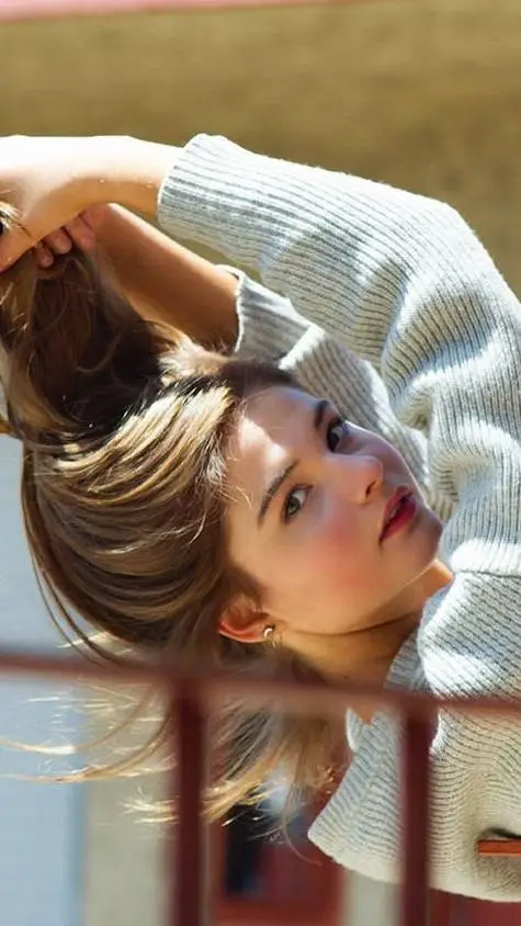 ai character: Stefanie background