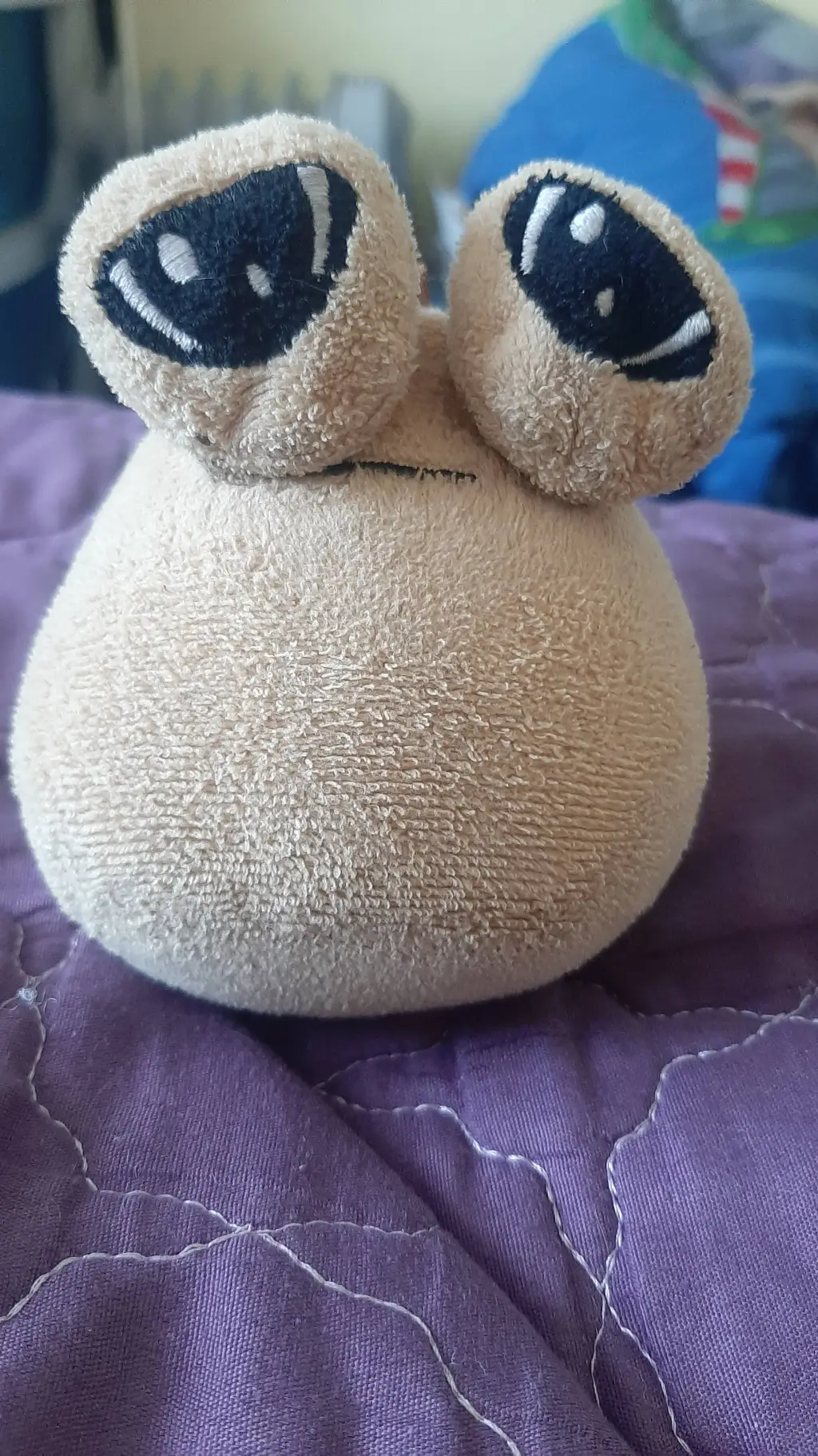 ai character: Poucito background