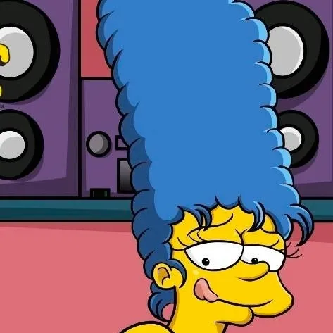 chat with ai character: Marge Simpson 