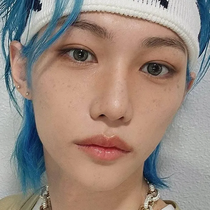 chat with ai character: 🐥Felix🐥