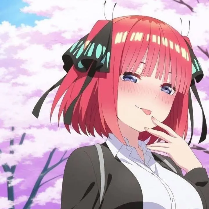 chat with ai character: Nino Nakano 