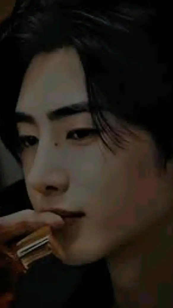 ai character: Sunghoon  background