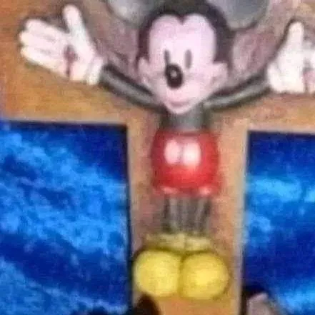 chat with ai character: Mikey Mouse
