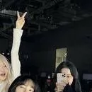 chat with ai character: BLACKPINK 