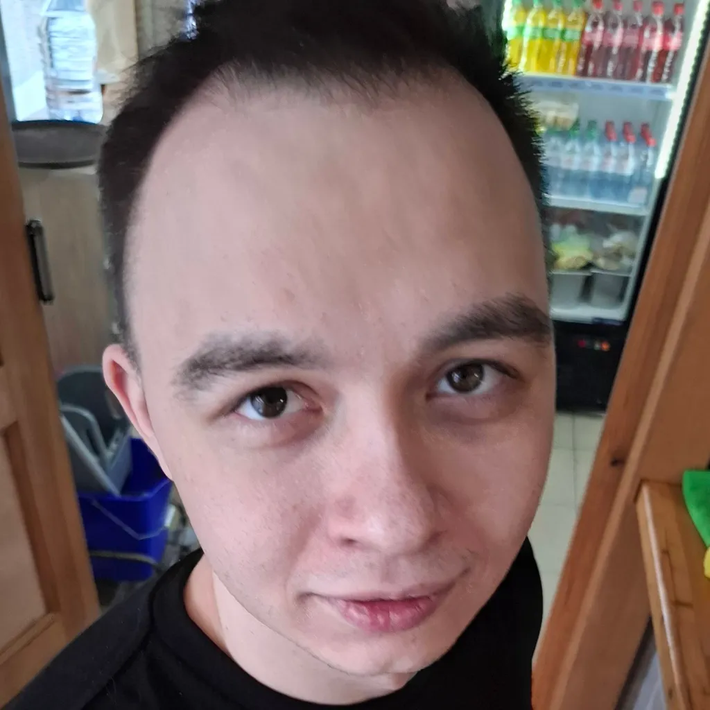 chat with ai character: Дмитрий З